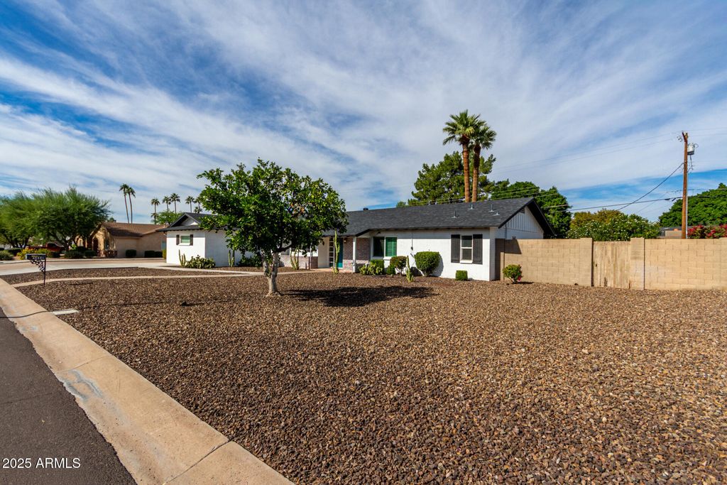 3444 E CAMELBACK Road, Phoenix, AZ 85018 — photo 5