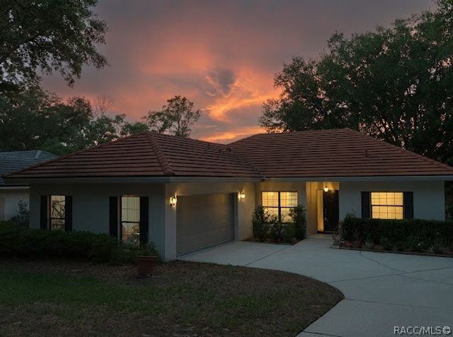2910 N Osprey Cove Point, Lecanto, FL 34461