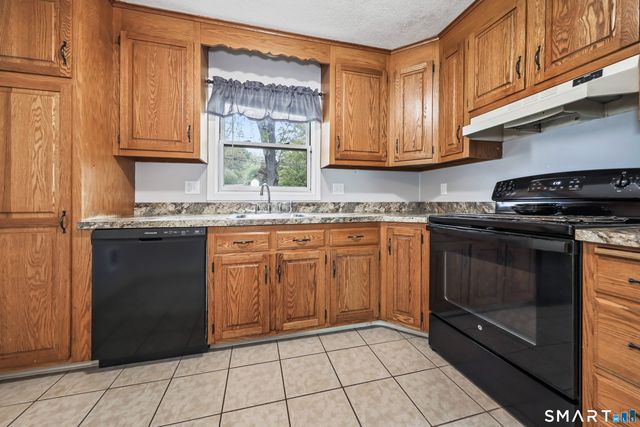 2 Perkins Street 3, Torrington, CT 06790