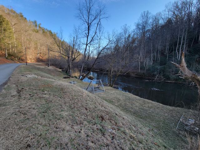 390 Riverbrook RD, Henry, VA 24102