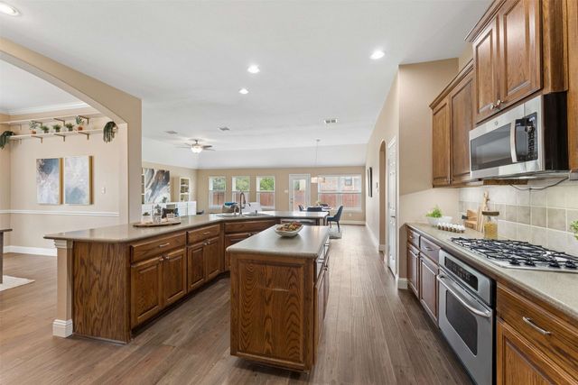 1221 Amistad Drive, Prosper, TX 75078