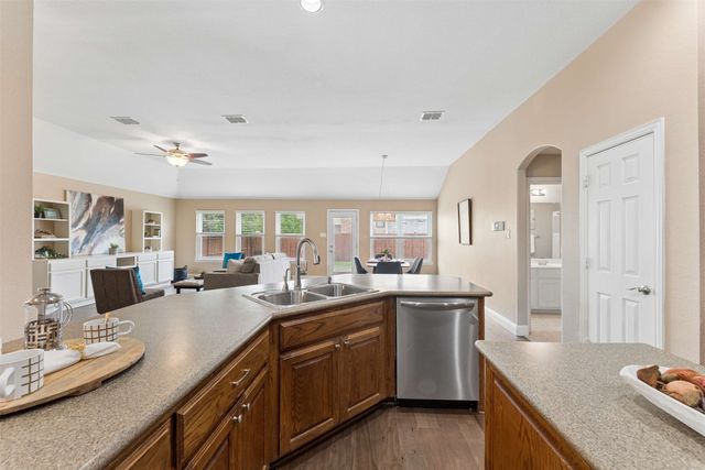 1221 Amistad Drive, Prosper, TX 75078