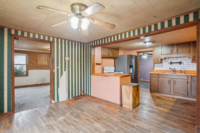 26412 H Drive, Albion, MI 49224