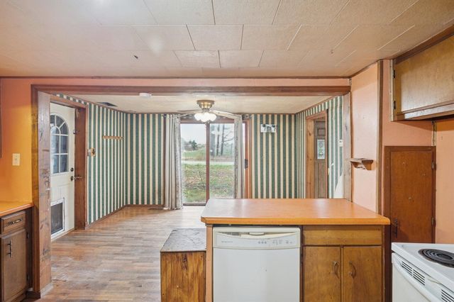 26412 H Drive, Albion, MI 49224