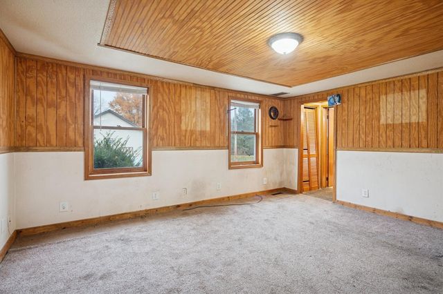 26412 H Drive, Albion, MI 49224