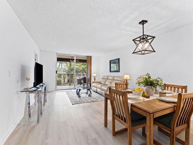 6800 Royal Palm Boulevard 207f, Margate, FL 33063
