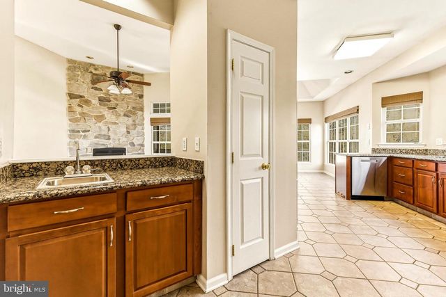 176 BILLOWS DR, Mount Royal, NJ 08061