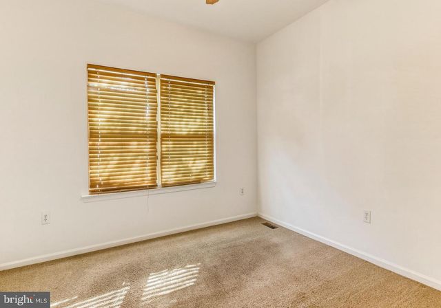 176 BILLOWS DR, Mount Royal, NJ 08061