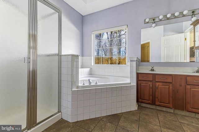 176 BILLOWS DR, Mount Royal, NJ 08061
