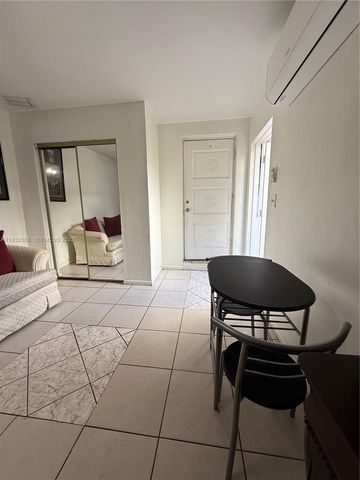 3830 SW 11th St 3830, Fort Lauderdale, FL 33312