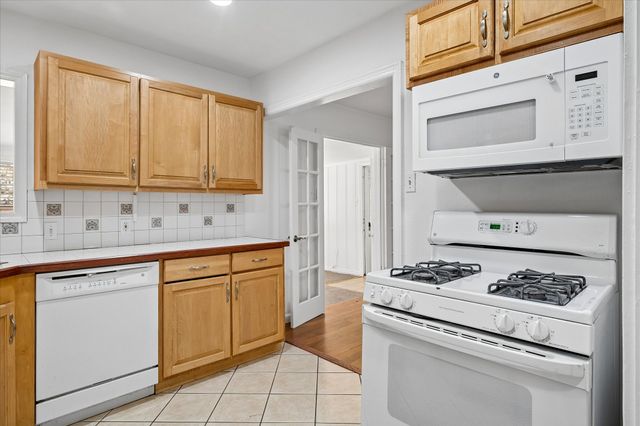 1217 Fuller Drive, Dallas, TX 75218