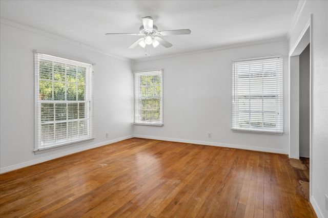1217 Fuller Drive, Dallas, TX 75218
