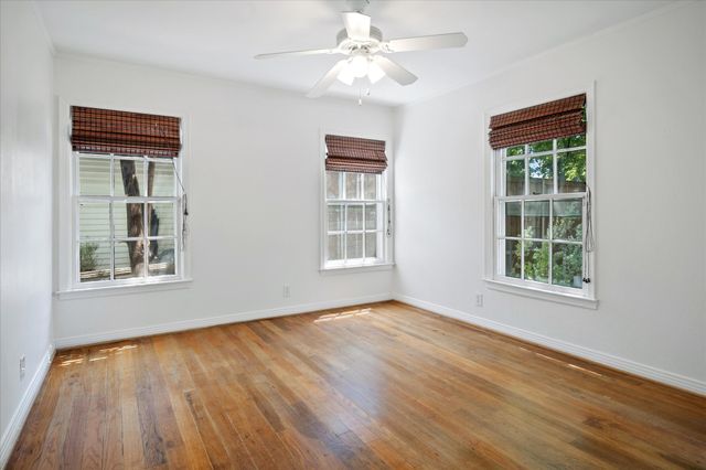 1217 Fuller Drive, Dallas, TX 75218