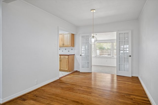 1217 Fuller Drive, Dallas, TX 75218