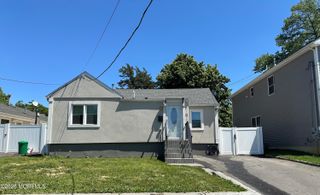 92 Woodland Drive, Keyport, NJ 07735