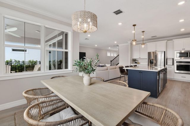 10764 Northbrook Circle, Palm Beach Gardens, FL 33412