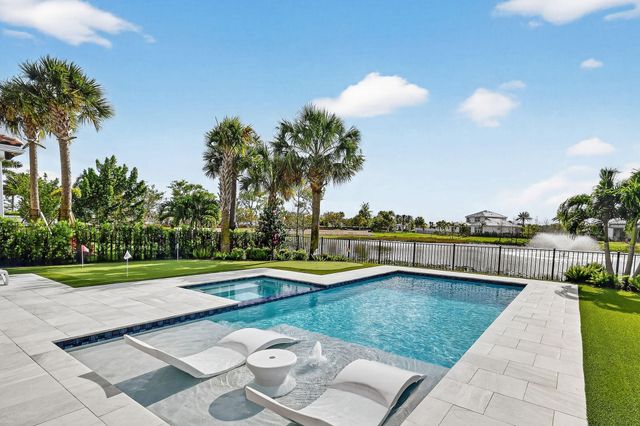 10764 Northbrook Circle, Palm Beach Gardens, FL 33412