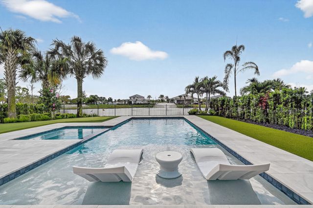 10764 Northbrook Circle, Palm Beach Gardens, FL 33412