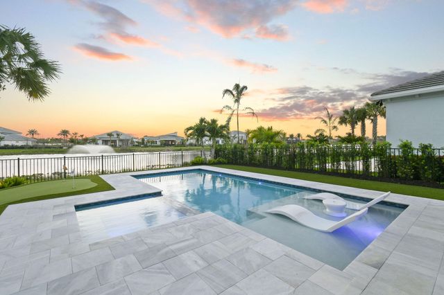 10764 Northbrook Circle, Palm Beach Gardens, FL 33412