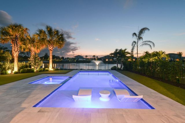 10764 Northbrook Circle, Palm Beach Gardens, FL 33412