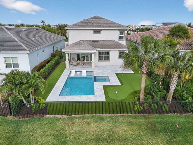 10764 Northbrook Circle, Palm Beach Gardens, FL 33412