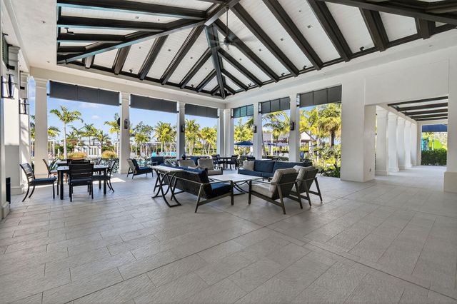 10764 Northbrook Circle, Palm Beach Gardens, FL 33412