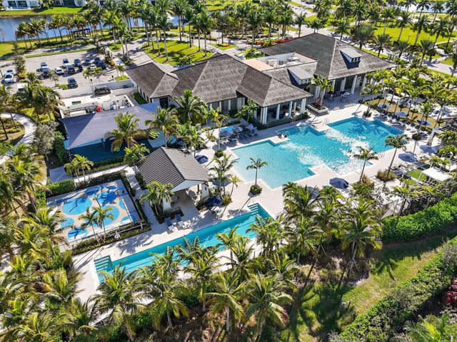 10764 Northbrook Circle, Palm Beach Gardens, FL 33412