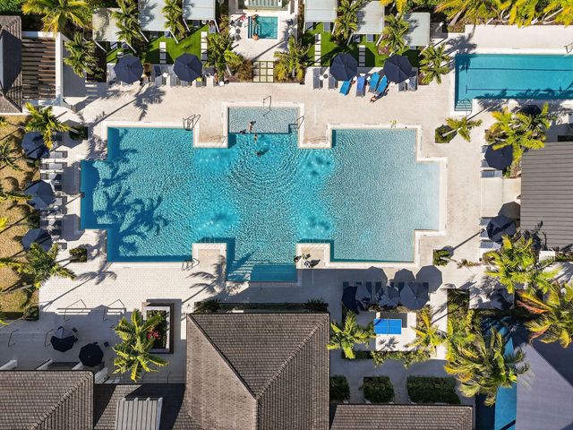 10764 Northbrook Circle, Palm Beach Gardens, FL 33412