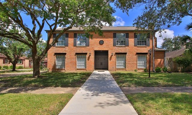 8006 Albin Lane, Houston, TX 77071