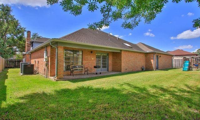 8006 Albin Lane, Houston, TX 77071