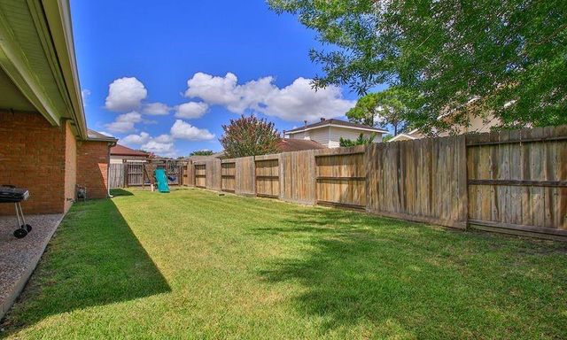 8006 Albin Lane, Houston, TX 77071