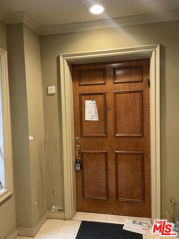 277 S Spalding Drive 303, Beverly Hills, CA 90212