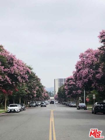 277 S Spalding Drive 303, Beverly Hills, CA 90212