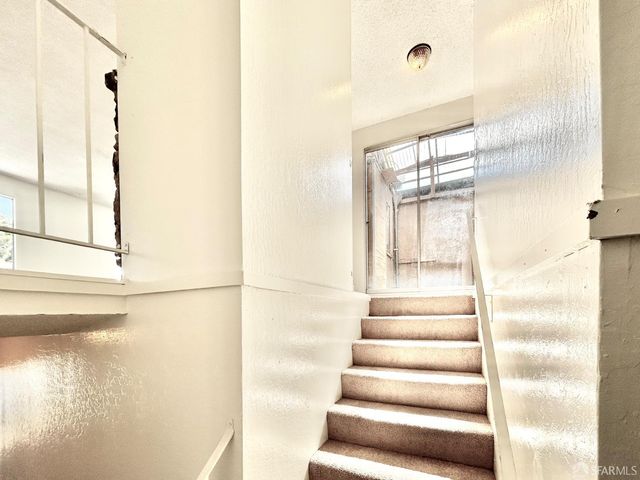 19 Blossom Court, Daly City, CA 94014