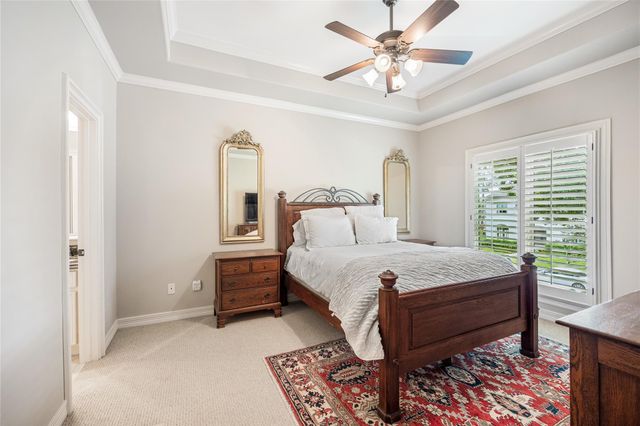 802 Anderson Street, Bellaire, TX 77401