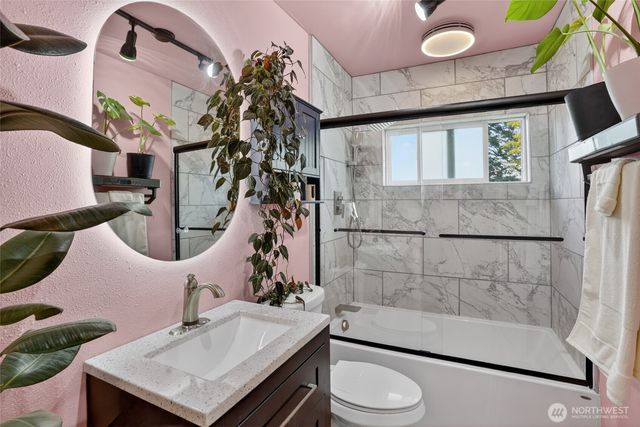 1789 Kok Road, Lynden, WA 98264