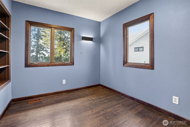 1789 Kok Road, Lynden, WA 98264