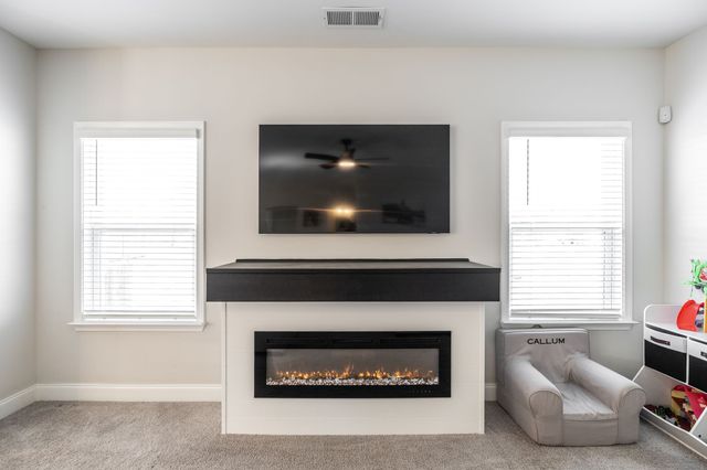 150 Crabourne Dr, White House, TN 37188