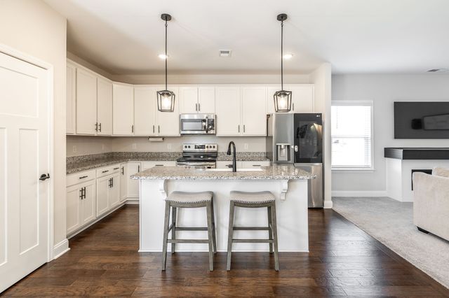 150 Crabourne Dr, White House, TN 37188