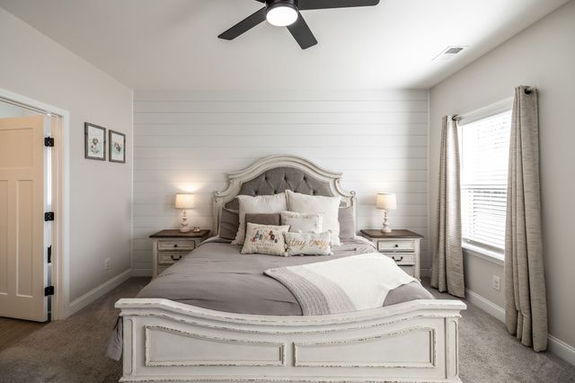 150 Crabourne Dr, White House, TN 37188