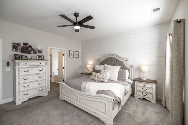 150 Crabourne Dr, White House, TN 37188