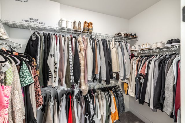 150 Crabourne Dr, White House, TN 37188