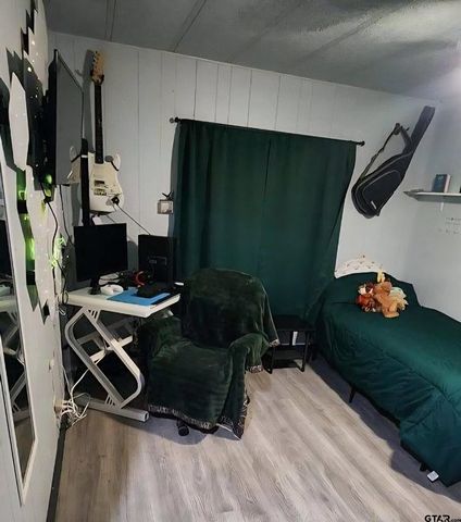 7992 Sims Drive, Frankston, TX 75763