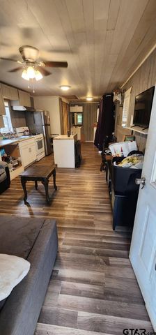 7992 Sims Drive, Frankston, TX 75763