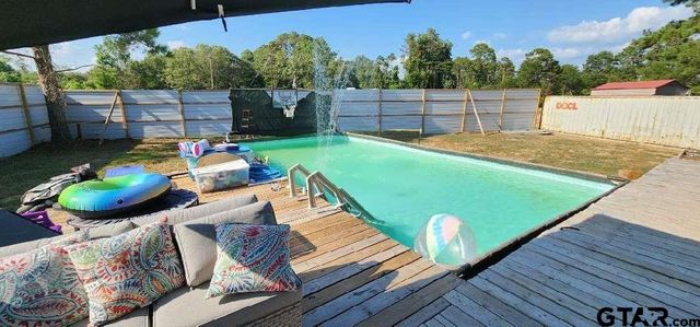 7992 Sims Drive, Frankston, TX 75763