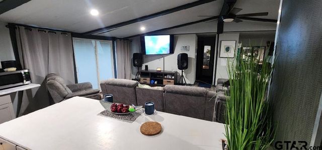 7992 Sims Drive, Frankston, TX 75763