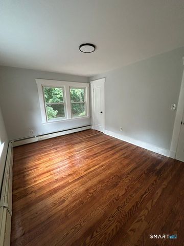 53 Park Road, Hamden, CT 06517