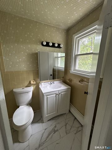 53 Park Road, Hamden, CT 06517
