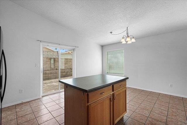 3798 Cattle Drive NE, Rio Rancho, NM 87144