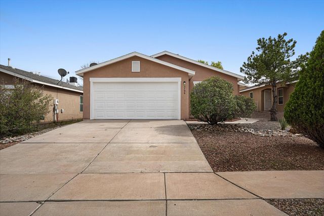 3798 Cattle Drive NE, Rio Rancho, NM 87144